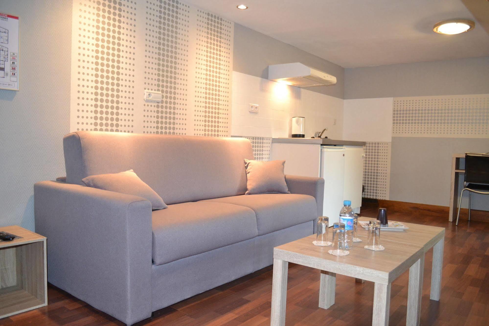 Hotel Le Domaine Des Cigognes Ennevelin Zewnętrze zdjęcie