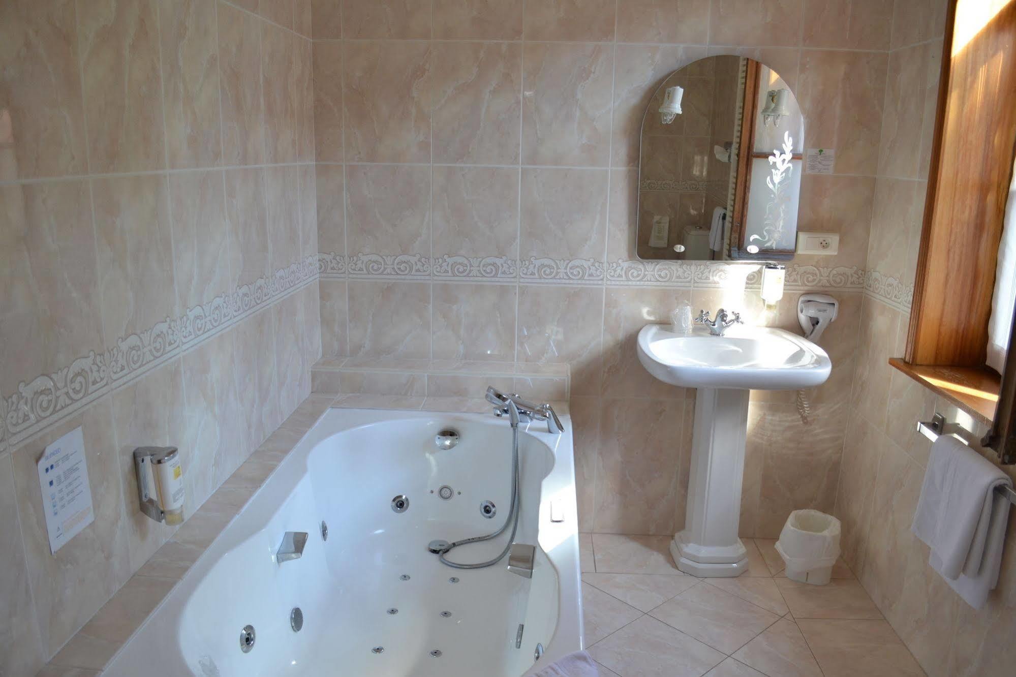 Hotel Le Domaine Des Cigognes Ennevelin Zewnętrze zdjęcie